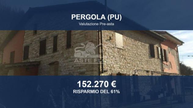Immobile in asta di 370 m² in vendita a Pergola