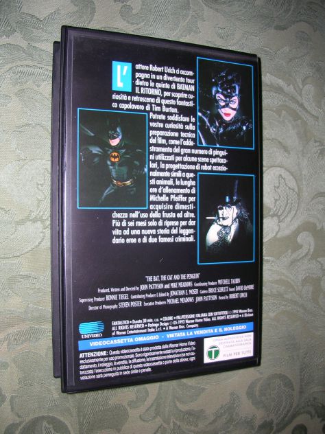 THE BAT,THE CAT AND THE PENGUIN - Foto 3