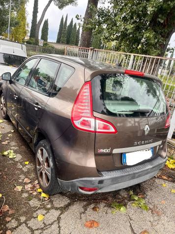 VARI PEZZI DI RICAMBIO RENAULT SCENIC