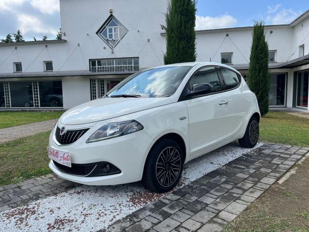 Lancia Ypsilon 1.0 FireFly 70cv Hybrid Gold - Foto 3