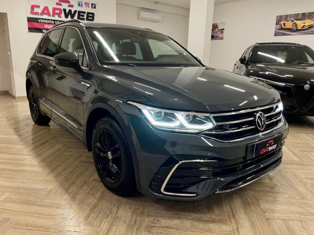 VOLKSWAGEN TIGUAN 2.0 TDI R-Line 4MOTION 2021 - Foto 3