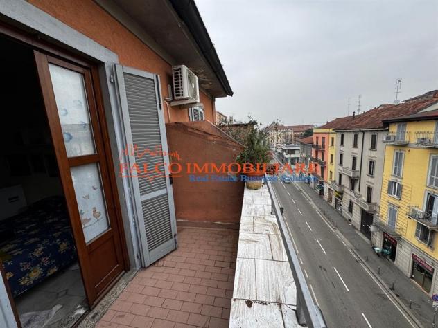 MILANO, VIA IMBONATI - QUADRILOCALE 100 MQ + 30 MQ SOTTOTETTO - Foto 16