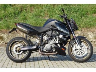 KTM                  990 Super Duke