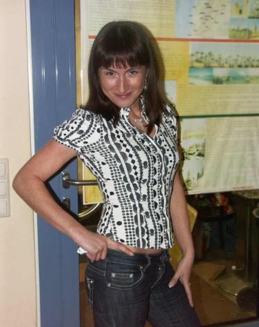 Donna di Parma, 34 anni. Fisico Sportivo Tel: