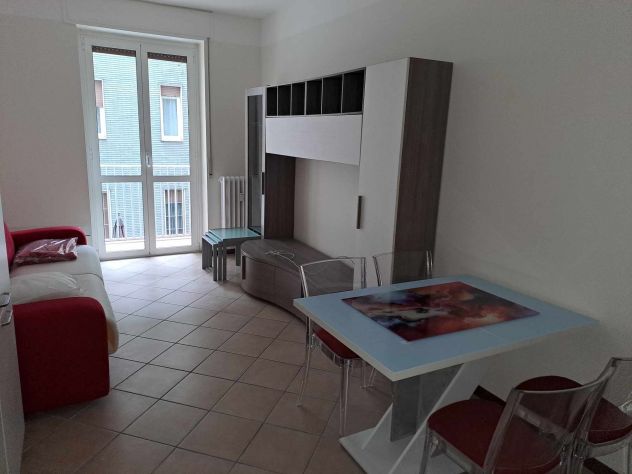 Piazza Napoli moderno ristrutturato climatizzato cabina armadio e box auto - Foto 7