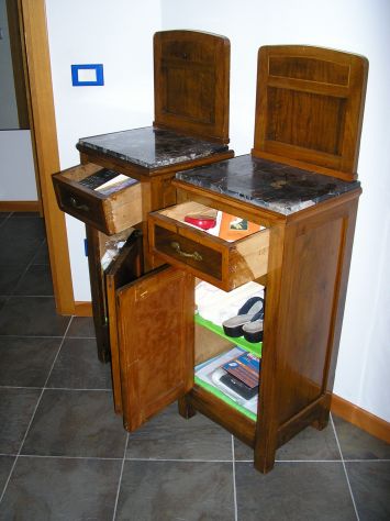 Vendo Comodini Antichi con marmo, - Foto 3