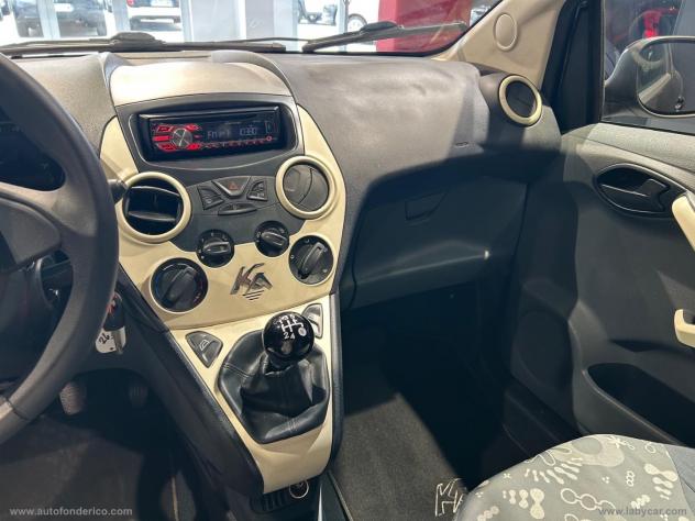 FORD Ka+ 1.2 8V 69 CV Titanium - Foto 9