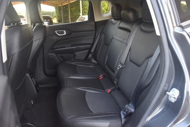 Jeep Compass 1.3 T4 190cv PHEV 4xe AT6 Limited - Foto 9
