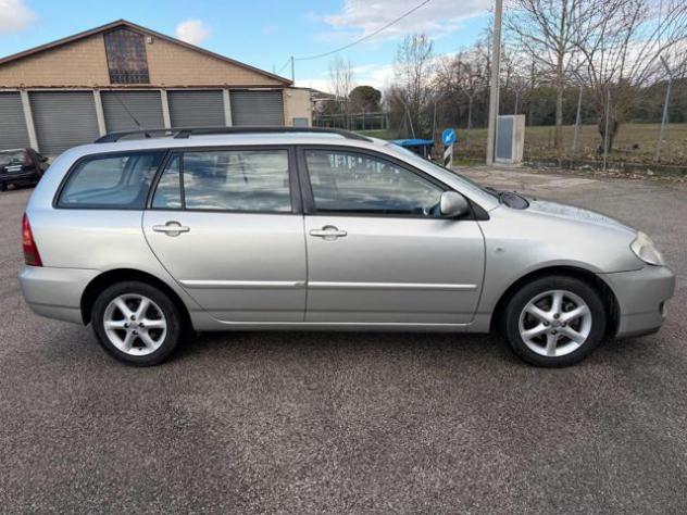 TOYOTA Corolla 2.0 16V D-4D Station Wagon Stupenda Bellissima rif. 23380763 - Foto 4