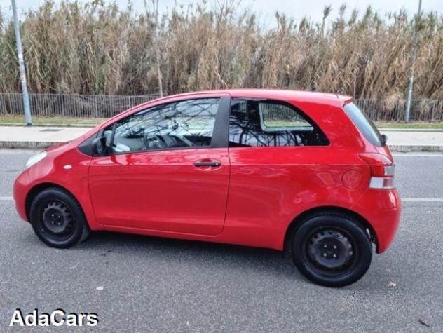 Toyota Yaris 1.0 BENZ adatta a NEOPATENTATI - Foto 8