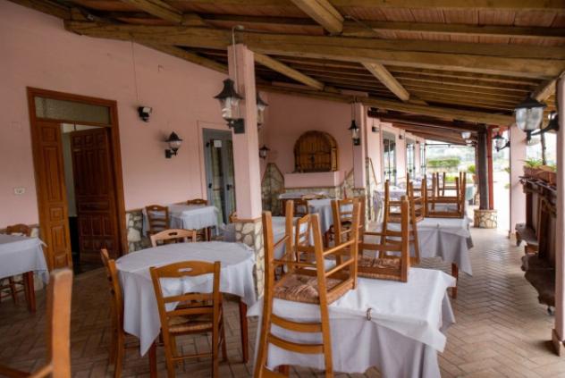 Immobile di 565 m² con più di 5 locali in vendita a Latina - Foto 8