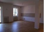 Appartamento di 90 m² con 3 locali e box auto in affitto a Sarnico