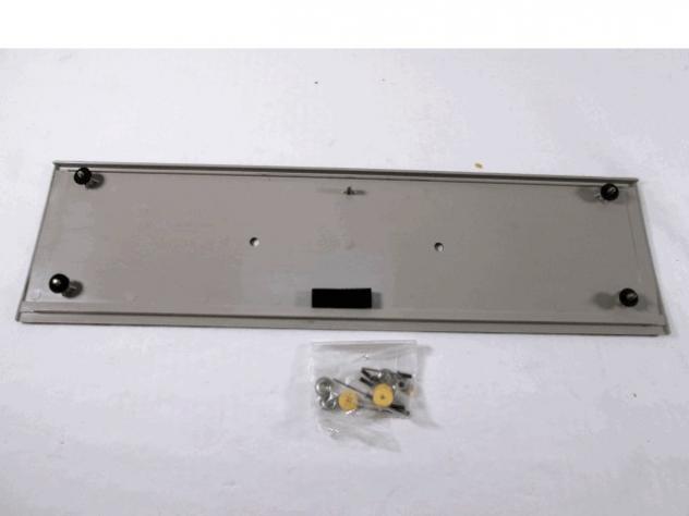 113489003200 PORTATARGA NERO CON VITI DI FISSAGGIO ALFA ROMEO GIULIETTA 1.6 B RICAMBIO NUOVO - Foto 2