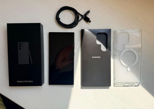 Samsung Galaxy S24 Ultra 256gb12gb Black Titanium