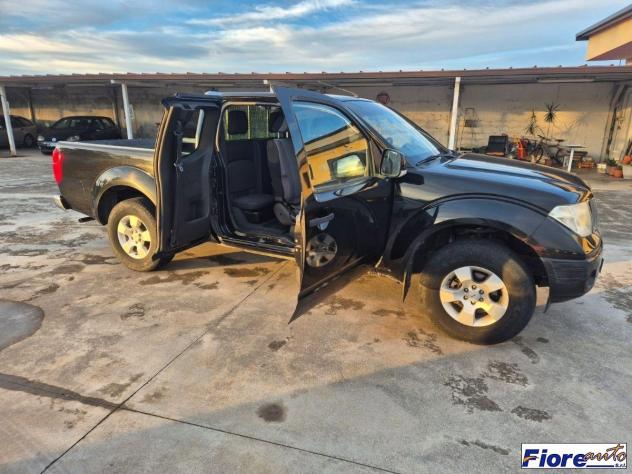 NISSAN NAVARA KING CAB 4WD SE - Foto 7