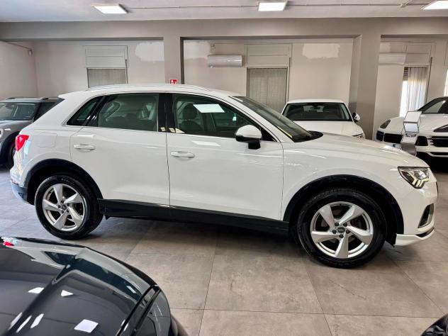 Audi Q3 35 2.0 TDI 150cv S tronic Advanced 12/2019 - Foto 8