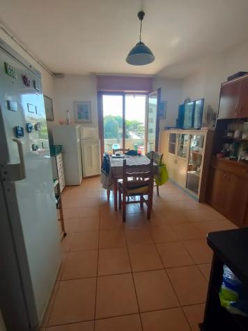 Viareggio, prima periferia, vendesi appartamento al 2 ed ultimo piano senza ascensore cosi composto: ingresso in sala con angolo cottura, piccolo terr - Foto 5