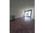 Locale commerciale in vendita a Lodi