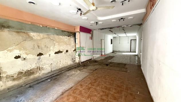 RIF. 9781 - Locale commerciale - Foto 4