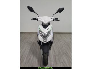 F17 BIANCO SCOOTER L1e = 50cc DISPONIBILE
