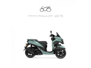 YAMAHA Tricity 125 .