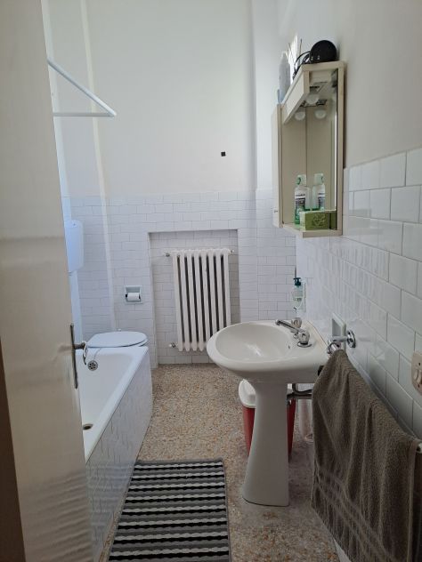 Affittasi 3 stanze singole via L. Fontanoni, Urbino - Foto 3