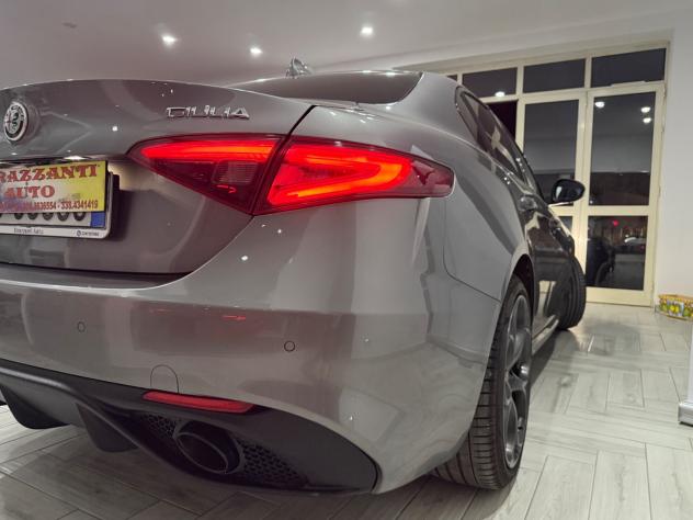 Alfa Romeo Giulia 2.2TurboD210CV Q4 VELOCE IPERFULL2018 - Foto 10