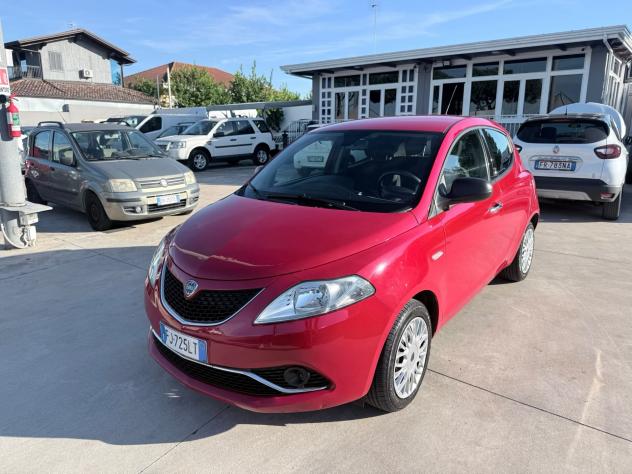 Lancia Ypsilon 1.2 69 CV 5 porte Silver - Foto 2