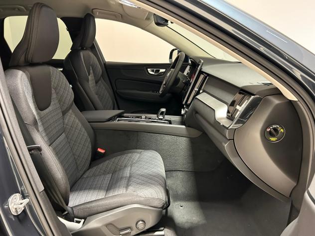 Volvo XC 60 T6 Plug-in hybrid AWD aut. Core MY26 *Anche Autocarro N1* - Foto 2