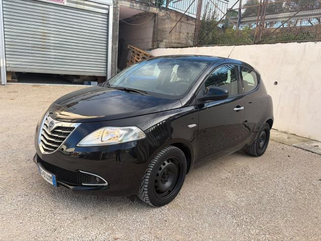 Lancia Ypsilon Ypsilon 0.9 t.air Gold s&s 85cv - Foto 2