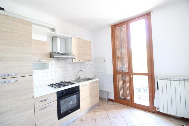 Appartamento sviluppato su due livelli in piazza a Canegrate - Foto 7