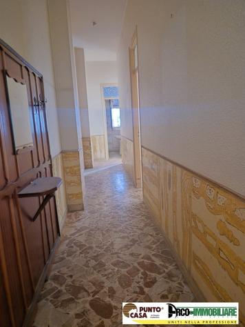 Capaci – Corso Vittorio Emanuele Ampio appartamento di 130 mq - Foto 18