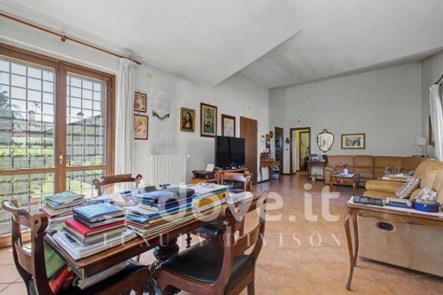 Villa di 350 m² con più di 5 locali e box auto doppio in vendita a Roma - Foto 8
