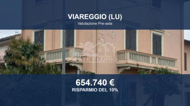 Immobile in asta di 384 m² con più di 5 locali in vendita a Viareggio
