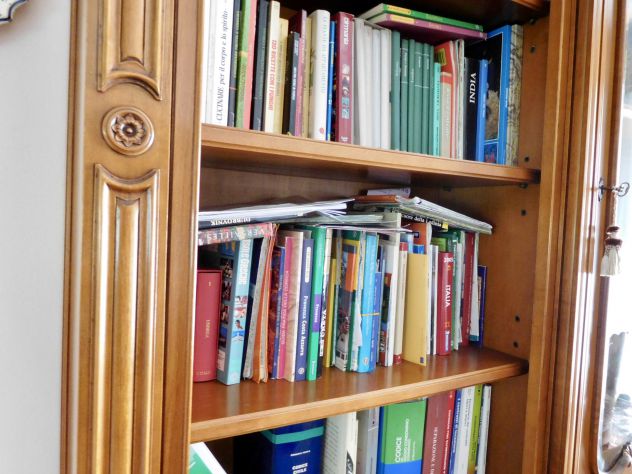 Credenza libreria d'epoca  a doppio corpo in noce finemente intarsiato - Foto 6