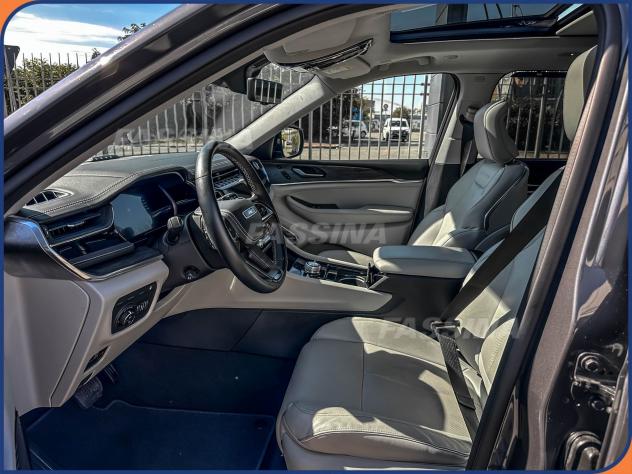Jeep Grand Cherokee 4xe 2.0 PHEV 380CV Overland Auto 4WD - Foto 9