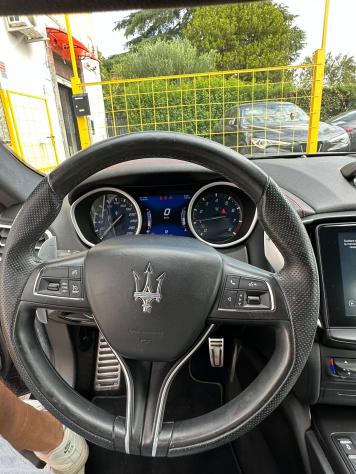 Maserati Ghibli V6 430 CV Q4 Gransport - Foto 7