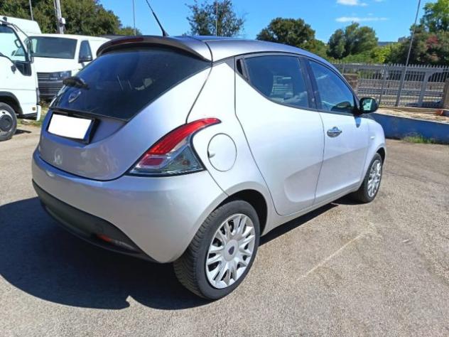 LANCIA Ypsilon 1.2 69 CV 5 porte Platinum rif. 24088575 - Foto 6