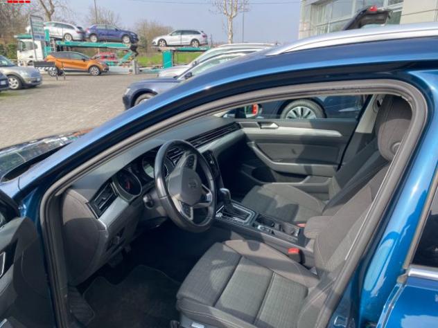 VOLKSWAGEN Passat Variant 2.0 TDI SCR 122 CV EVO DSG Business rif. 24077772 - Foto 7