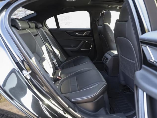 JAGUAR XE (X760) XE 2.0 250 CV aut. R-Dynamic SE - Foto 8