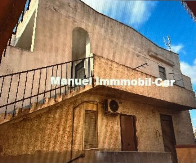 CASA SEMINDIPENDENTE DI 155 MQ CIRCA AL PRIMO PIANO CON VERANDA - Foto 3