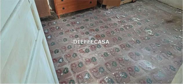 V2620 - In vendita casa indipendente con magazzino e terreno in periferia - Foto 19