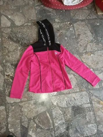 lotto vestiti bambina 10 anni. 1 tuta rosa con stella ricamata 3 felpe In buono - Foto 3