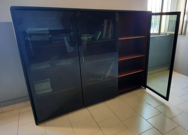 Arredamento completo coordinato: tavolo, vetrina e credenza - Foto 3