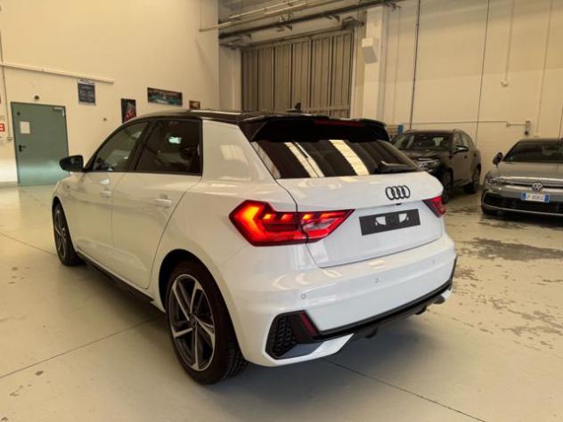 AUDI A1 SPB 30 TFSI S-Tronic Identity Black S-Line KM.0 rif. 24066635 - Foto 5
