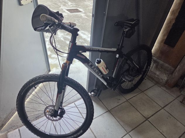 Cedo montanbike da uomo marca trek a 140 euro mio cellulare.3392159861