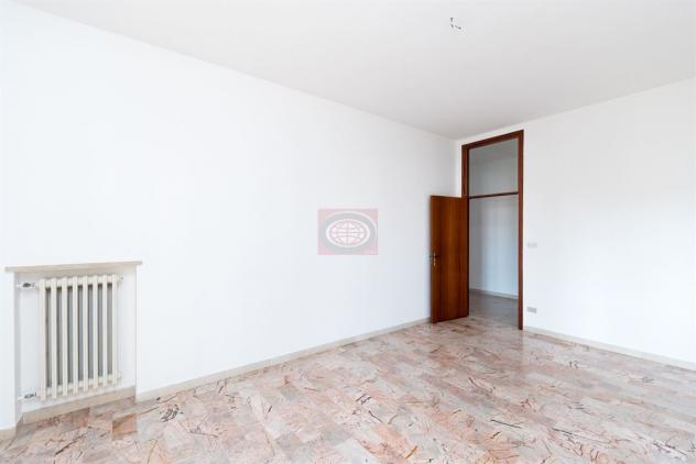 Zona Ippodromo Appartamento con due camere matrimoniali. - Foto 8
