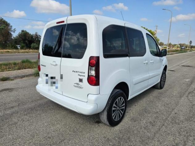 PEUGEOT Partner Tepee 1.6 BlueHDi 100 CV 4x4 Active Traction rif. 24059691 - Foto 5