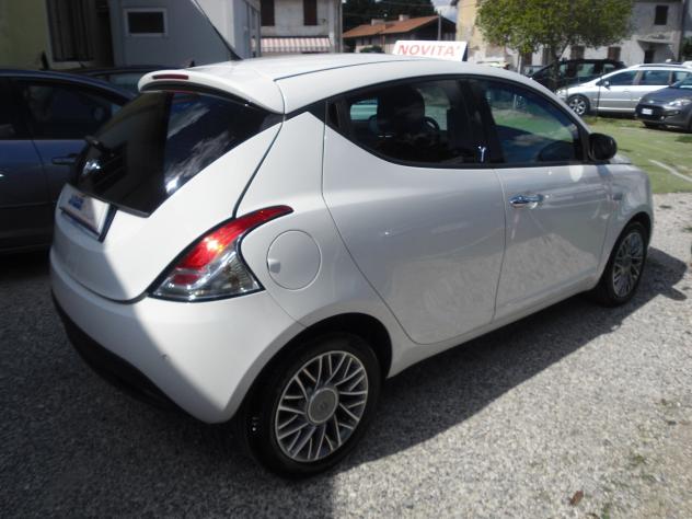 Lancia Ypsilon 0900 TWINAIR 5P 85CV METANO - Foto 5
