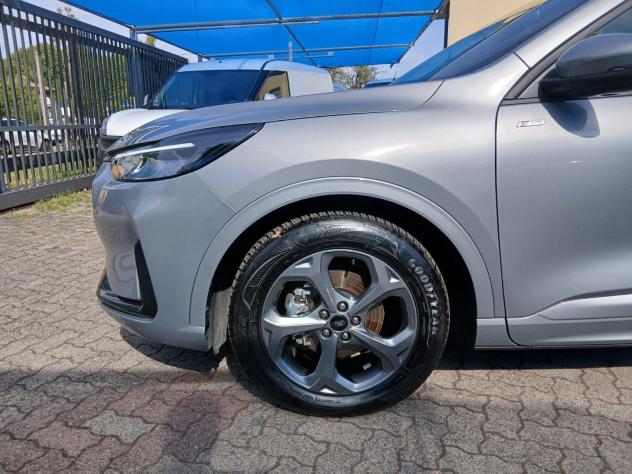 Ford Kuga 2.5 Full Hybrid 180 CV CVT 2WD ST-Line. - Foto 8